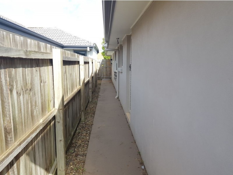 64 Carnarvon Avenue, Springfield Lakes QLD 4300