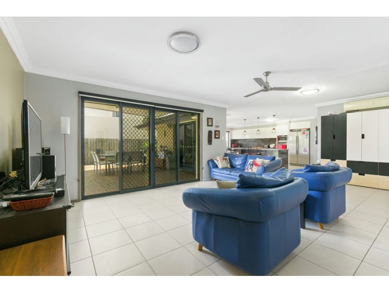 15 Shangrila Crescent, Springfield Lakes QLD 4300