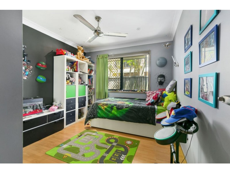 15 Shangrila Crescent, Springfield Lakes QLD 4300