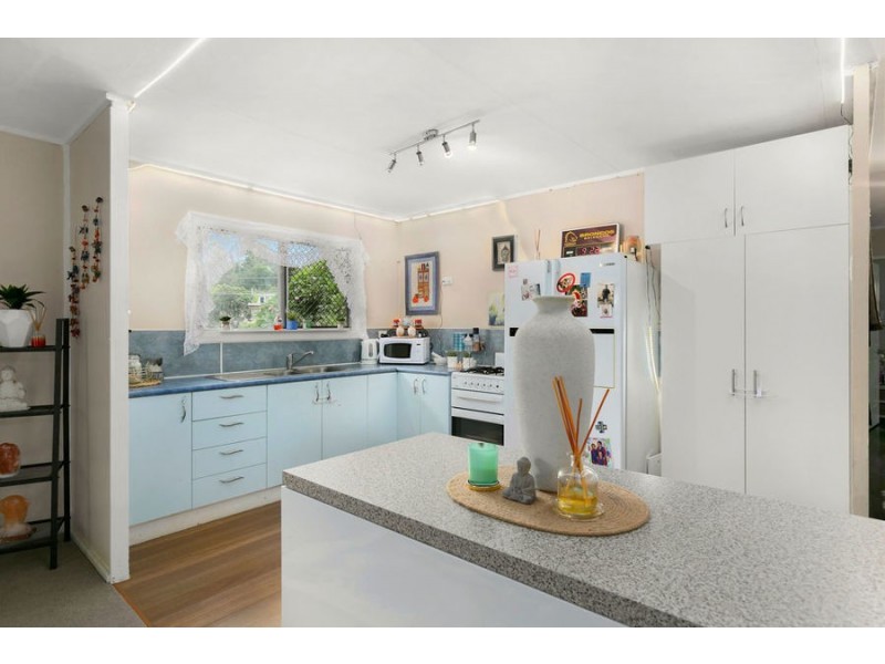 4 Lang Court, Goodna QLD 4300