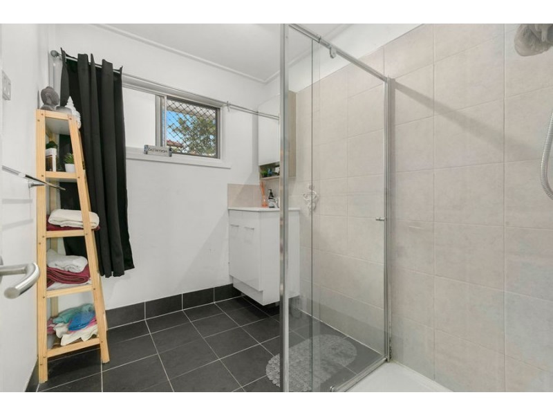 4 Lang Court, Goodna QLD 4300