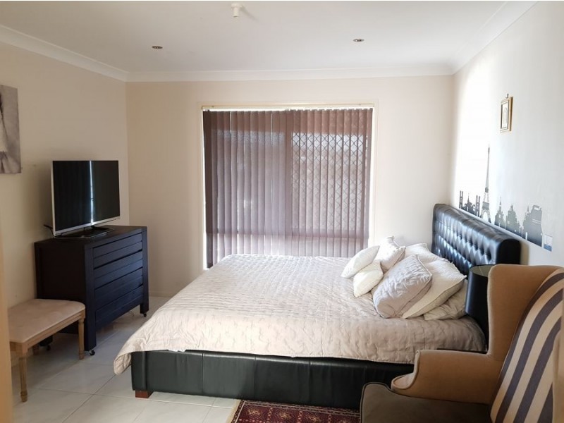 5 Ridge View Place, Springfield Lakes QLD 4300