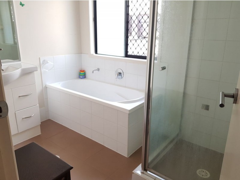 5 Ridge View Place, Springfield Lakes QLD 4300