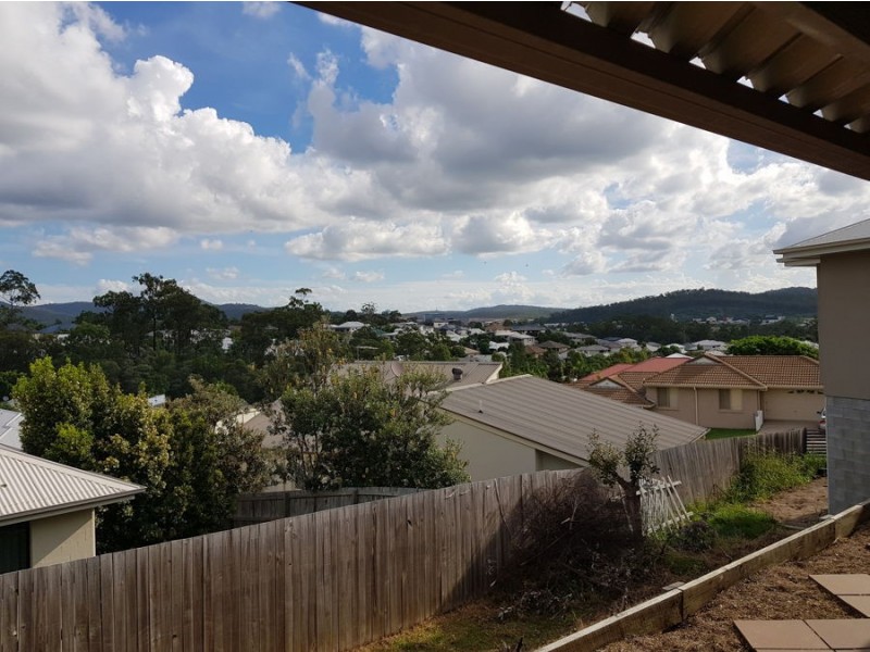 5 Ridge View Place, Springfield Lakes QLD 4300