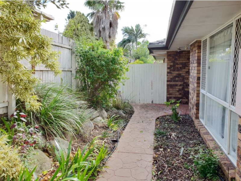 24 Haldham Crescent, Regents Park QLD 4118