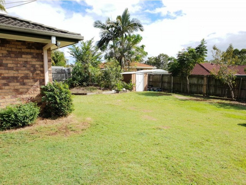 24 Haldham Crescent, Regents Park QLD 4118