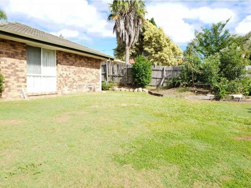 24 Haldham Crescent, Regents Park QLD 4118