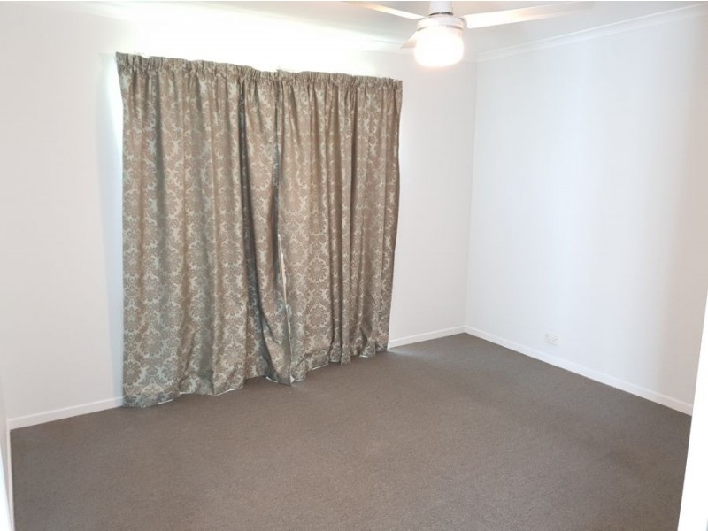 24 Haldham Crescent, Regents Park QLD 4118