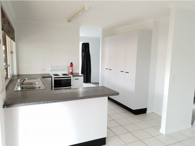 24 Haldham Crescent, Regents Park QLD 4118