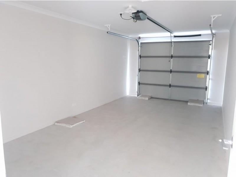 7B Hastings Avenue, Plainland QLD 4341