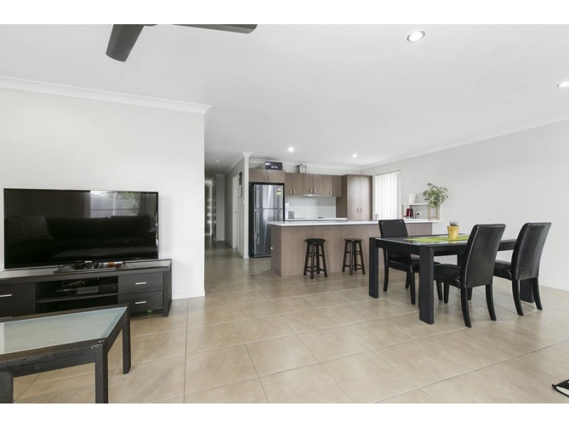 9 Moogerah Blvd, Redbank Plains QLD 4301