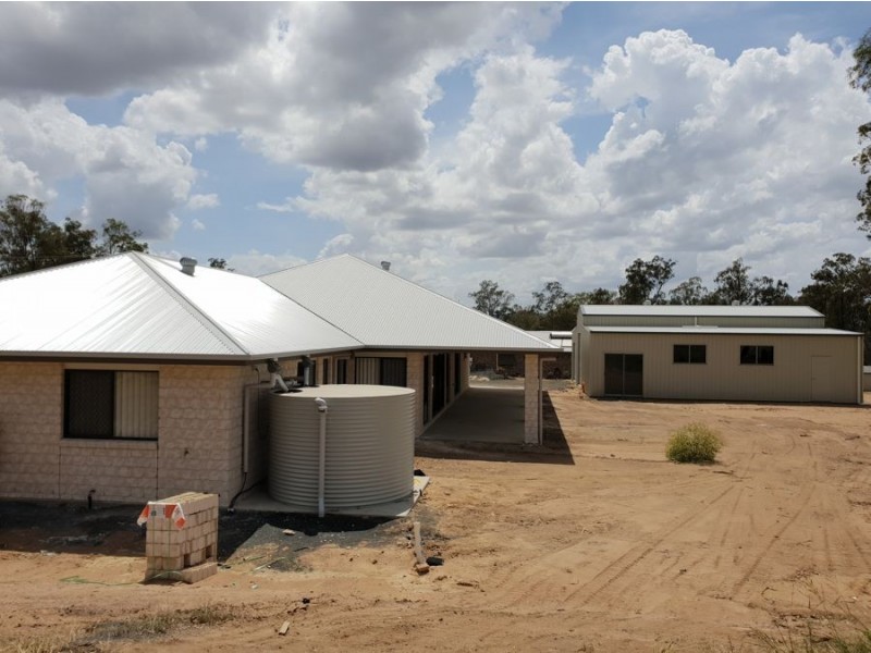 2 BRADLEY CLOSE, Laidley Heights QLD 4341