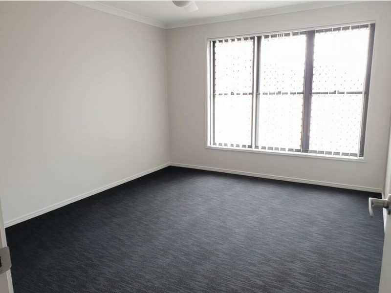 2 BRADLEY CLOSE, Laidley Heights QLD 4341