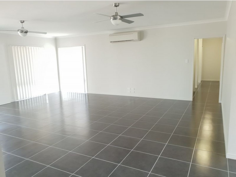 2 BRADLEY CLOSE, Laidley Heights QLD 4341
