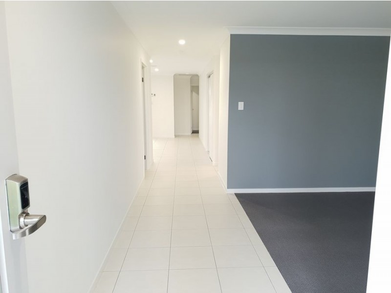 13 Splendid Close, Pallara QLD 4110