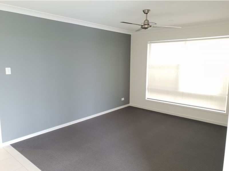 13 Splendid Close, Pallara QLD 4110