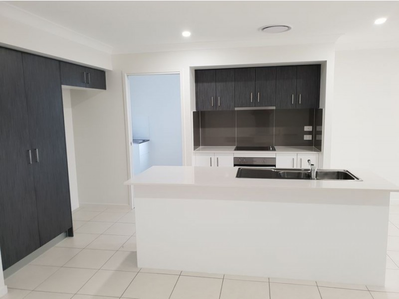 13 Splendid Close, Pallara QLD 4110