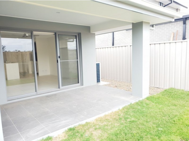 13 Splendid Close, Pallara QLD 4110