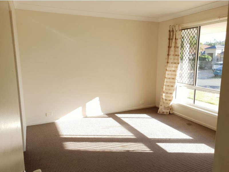 28 Whitmore Crescent, Goodna QLD 4300