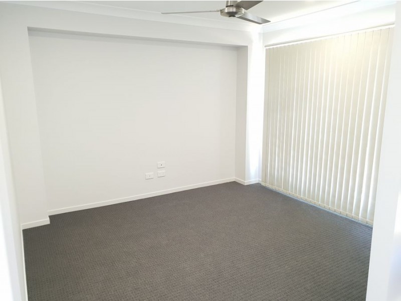 29 Acacia Place, Spring Mountain QLD 4124