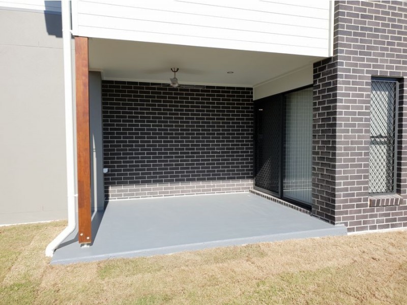 29 Acacia Place, Spring Mountain QLD 4124