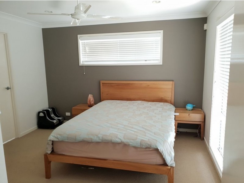 5 Rosella Crescent, Springfield Lakes QLD 4300