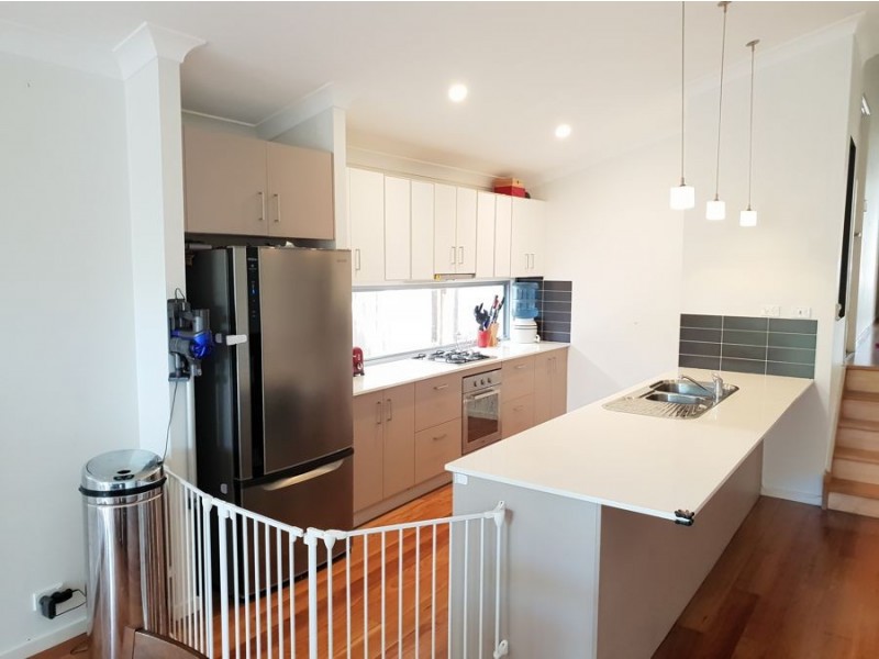 5 Rosella Crescent, Springfield Lakes QLD 4300