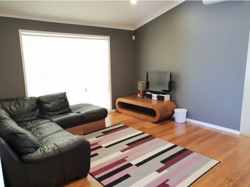 5 Rosella Crescent, Springfield Lakes QLD 4300