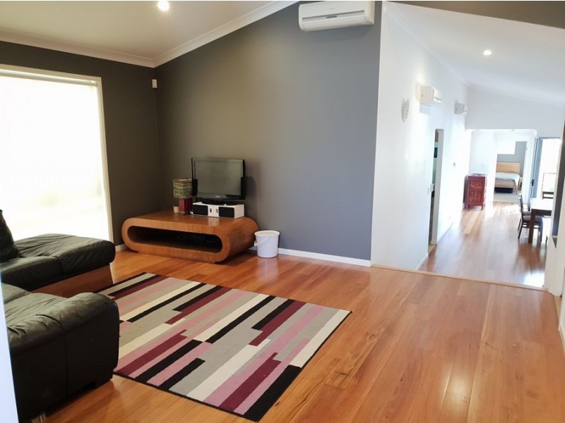 5 Rosella Crescent, Springfield Lakes QLD 4300