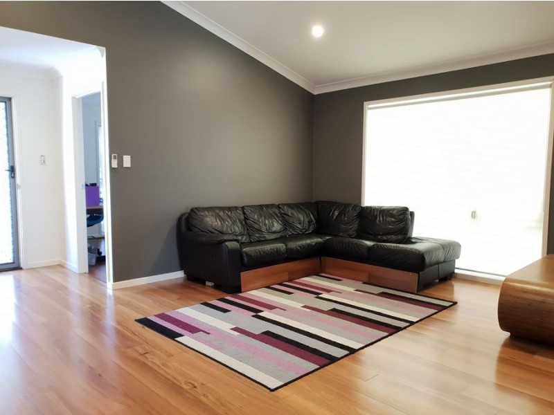 5 Rosella Crescent, Springfield Lakes QLD 4300