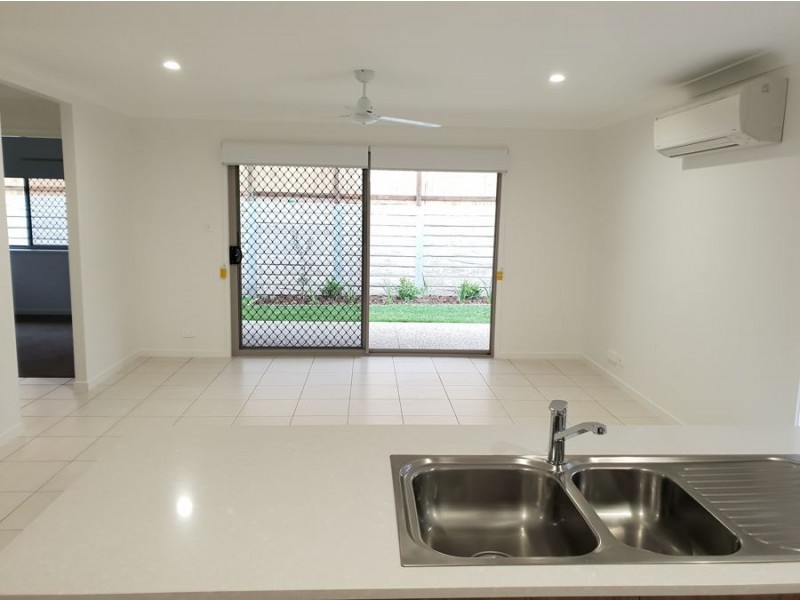 18 Sunbury Street, Pallara QLD 4110