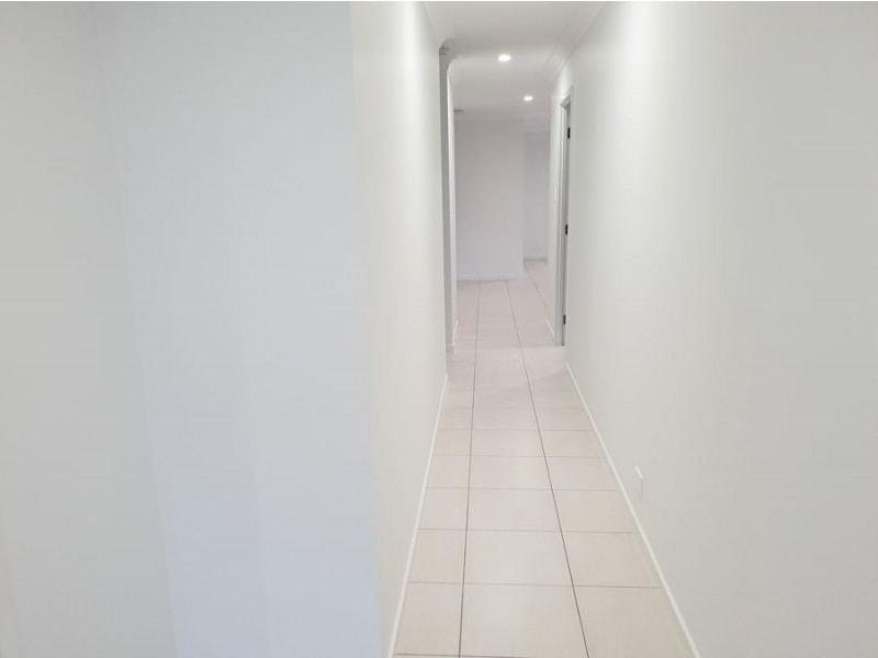 18 Sunbury Street, Pallara QLD 4110