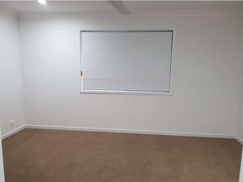 18 Sunbury Street, Pallara QLD 4110