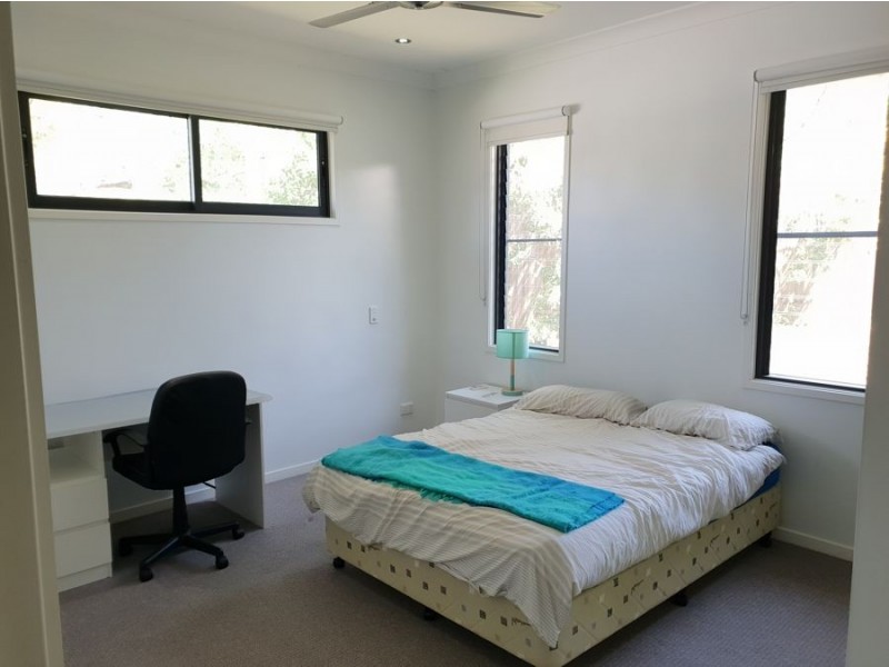 Bed 3 69A Warwick Road, Ipswich QLD 4305