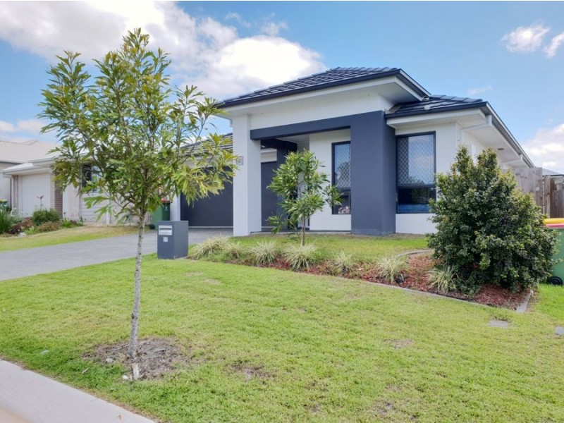 11 Foxtail Road, Ripley QLD 4306