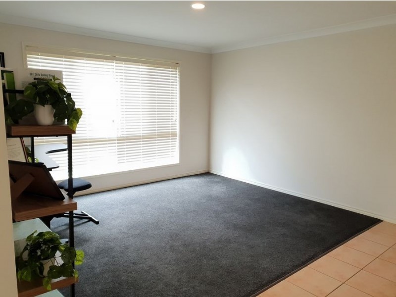 86 James Josey Avenue, Springfield Lakes QLD 4300