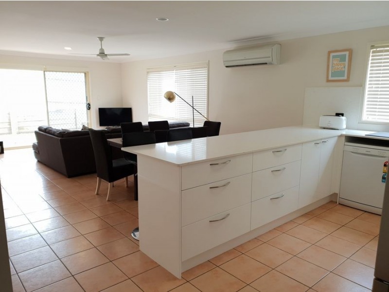 86 James Josey Avenue, Springfield Lakes QLD 4300