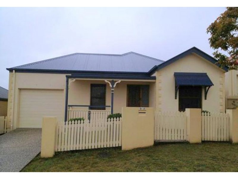 52 Atlantic Drive, Springfield Lakes QLD 4300
