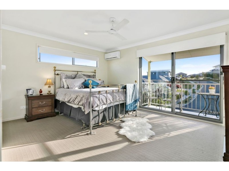 32 Greentrees Terrace, Springfield Lakes QLD 4300
