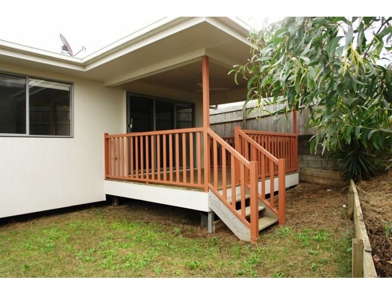 32 Greentrees Terrace, Springfield Lakes QLD 4300