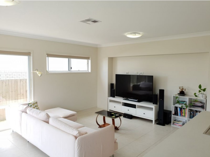 15 Madeira Street, Springfield Lakes QLD 4300