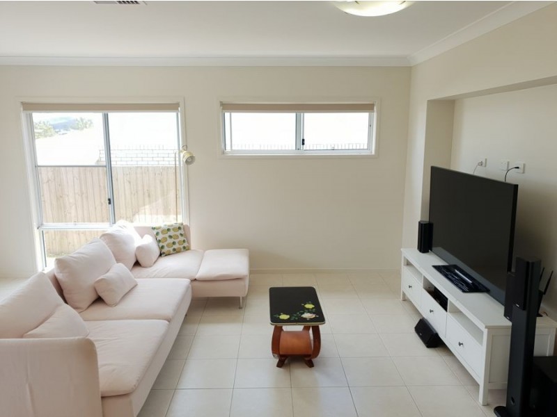 15 Madeira Street, Springfield Lakes QLD 4300