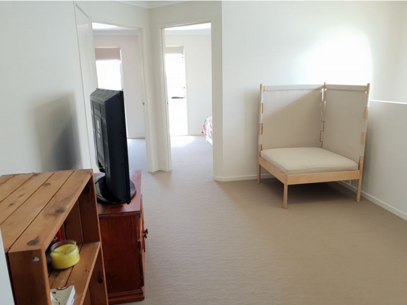 15 Madeira Street, Springfield Lakes QLD 4300