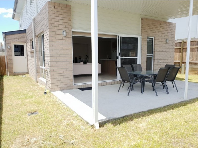 15 Madeira Street, Springfield Lakes QLD 4300