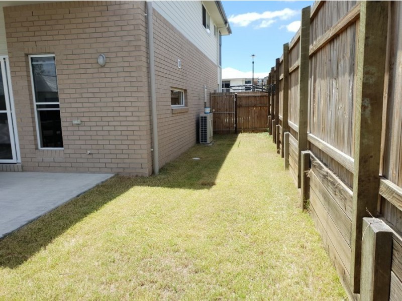 15 Madeira Street, Springfield Lakes QLD 4300