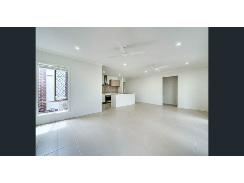 53 Dubai Circuit, Spring Mountain QLD 4124