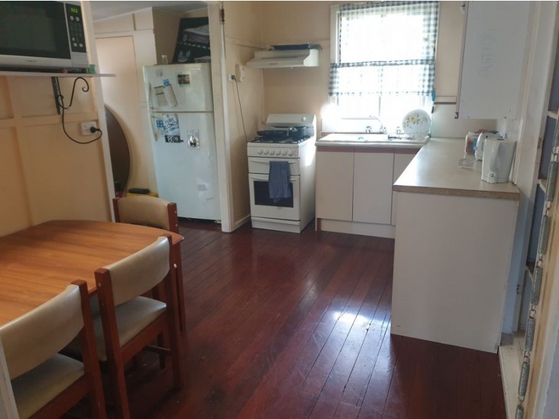 39 Vineyard Street, One Mile QLD 4305