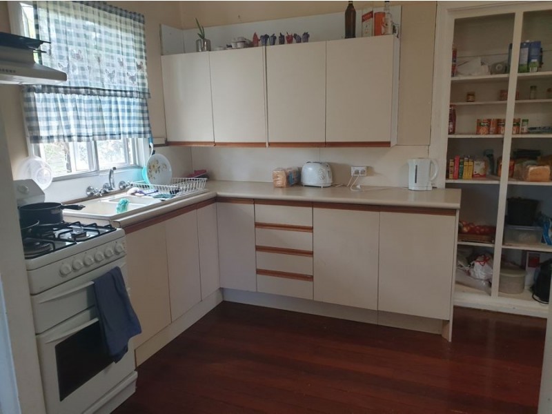 39 Vineyard Street, One Mile QLD 4305