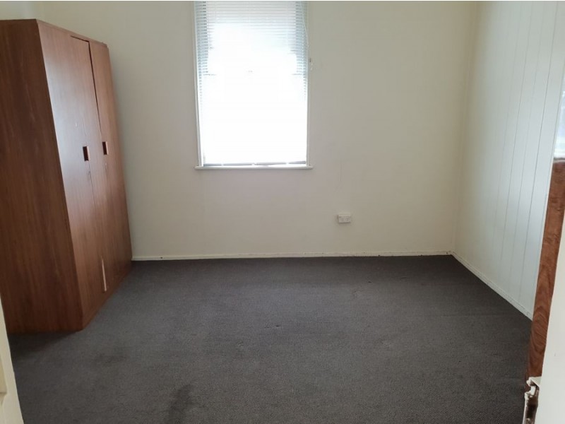 3A Edward Street, One Mile QLD 4305