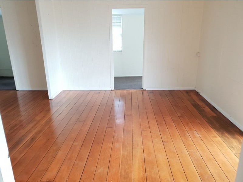 3A Edward Street, One Mile QLD 4305